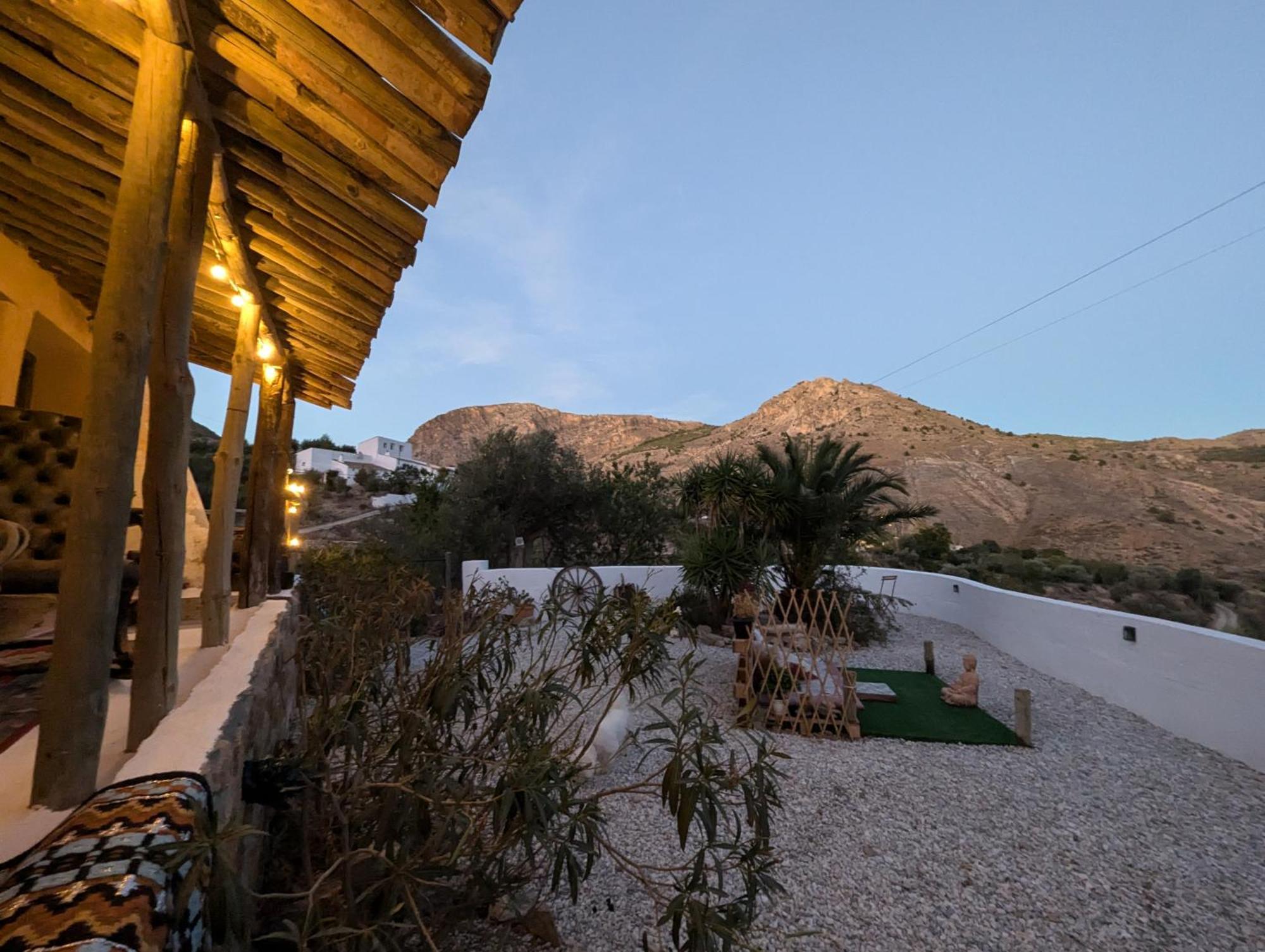 Casa Satori Bed & Breakfast Oria Екстериор снимка